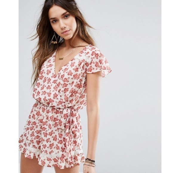 Tularosa Ashby Romper in Floral Paisley Size S - Picture 1 of 12